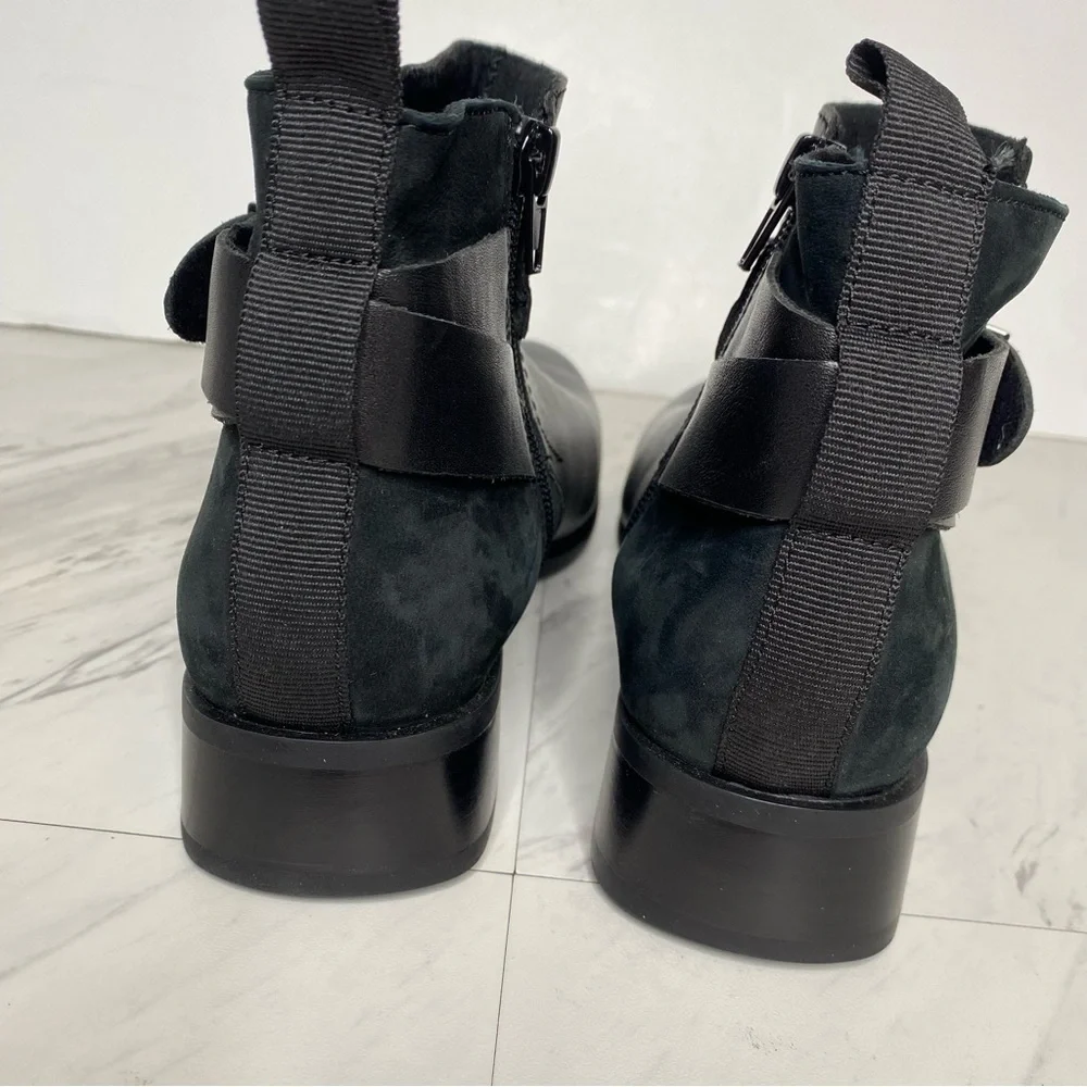 Munro Black Leather Bootie 8 N